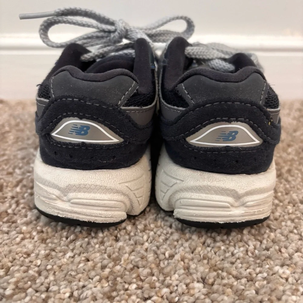 New Balance 2002R Kids Toddler Size 10 Blue/Gray Sneakers Athletic Running Shoes